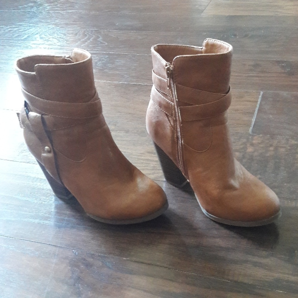 Booties - Picture 4 of 5